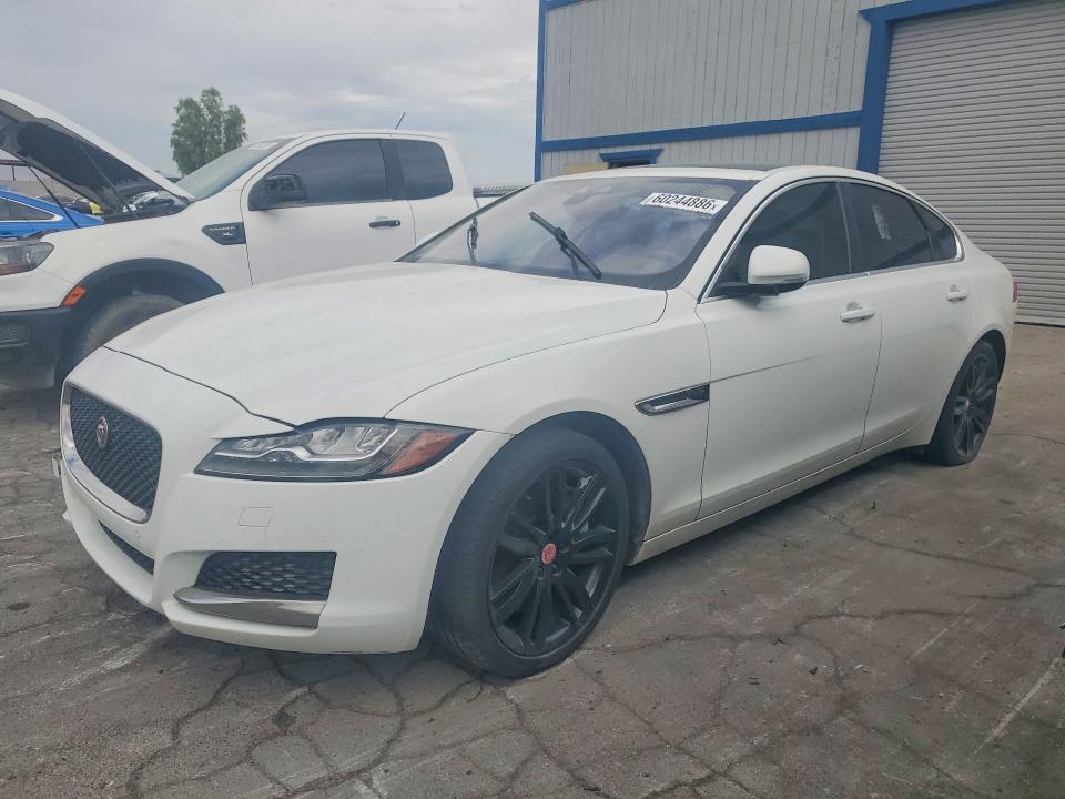 Продажа на аукционе авто 2016 Jaguar Xf, vin: SAJBE4BV8GCY13557, номер лота: 60244886