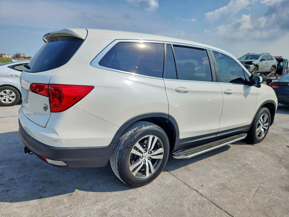 Продаж на аукціоні авто 2018 Honda Pilot, vin: 5FNYF5H33JB032781, номер лоту: 63230406