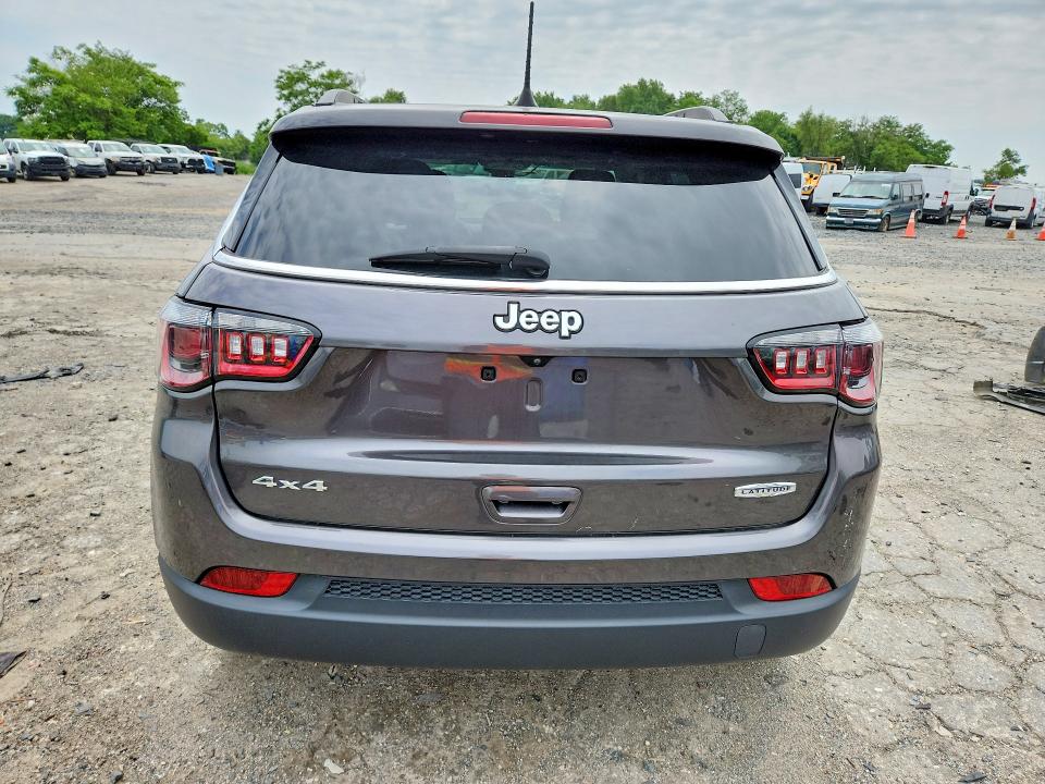 2022 Jeep Compass მანქანა იყიდება აუქციონზე, vin: 3C4NJDBB3NT132852, აუქციონის ნომერი: 61372626