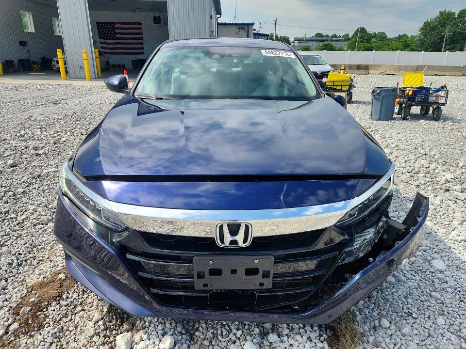 Продажа на аукционе авто 2018 Honda Accord, vin: 1HGCV1F16JA247427, номер лота: 60627216
