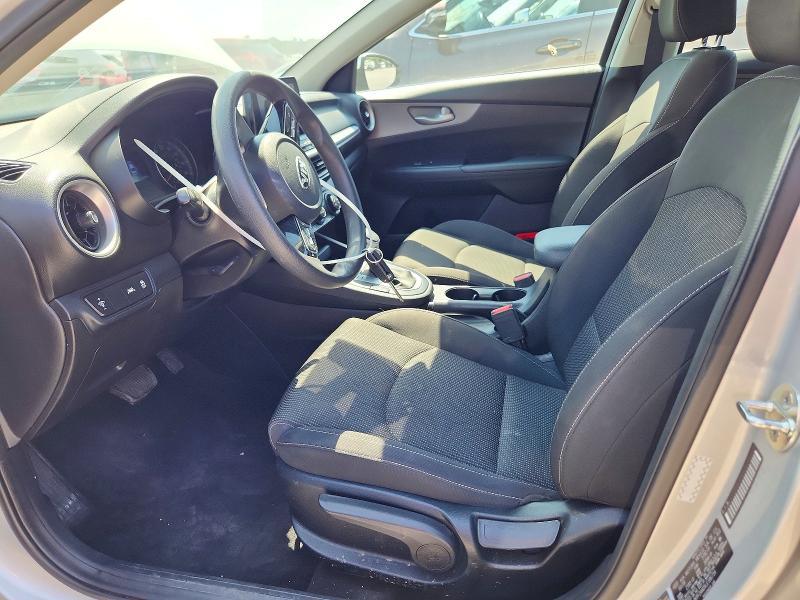 2020 Kia Forte მანქანა იყიდება აუქციონზე, vin: 3KPF24AD5LE186739, აუქციონის ნომერი: 63153986