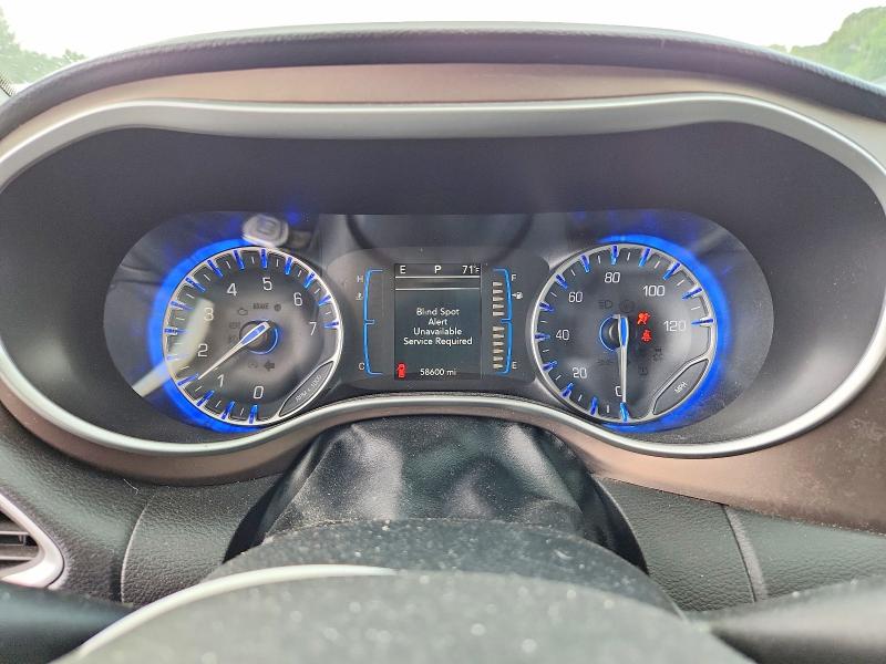 62661776 :رقم المزاد ، 2C4RC1BG2HR752492 vin ، 2017 Chrysler Pacifica مزاد بيع