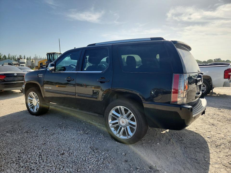 61418346 :رقم المزاد ، 1GYS3CEF8DR137844 vin ، 2013 Cadillac Escalade مزاد بيع