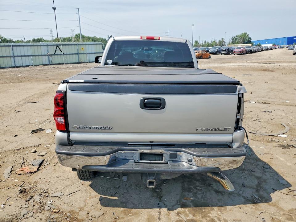 62971286 :رقم المزاد ، 1GCHC29U35E102186 vin ، 2005 Chevrolet Silverado مزاد بيع