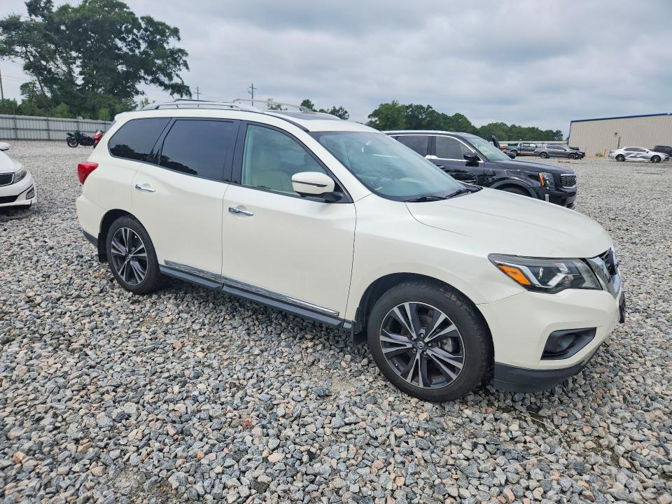 Продажа на аукционе авто 2017 Nissan Pathfinder, vin: 5N1DR2MN9HC622515, номер лота: 61956226