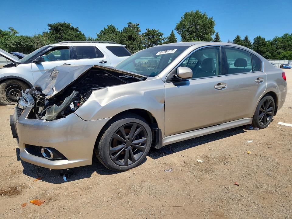 60469716 :رقم المزاد ، 4S3BMBC69E3032282 vin ، 2014 Subaru Legacy مزاد بيع