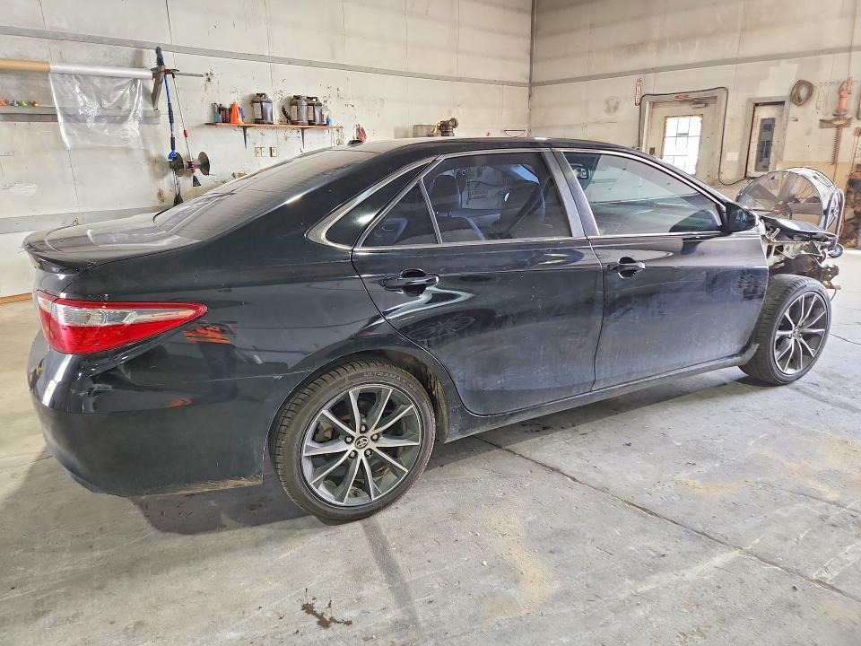 2015 Toyota Camry მანქანა იყიდება აუქციონზე, vin: 4T1BK1FK0FU563547, აუქციონის ნომერი: 60357366