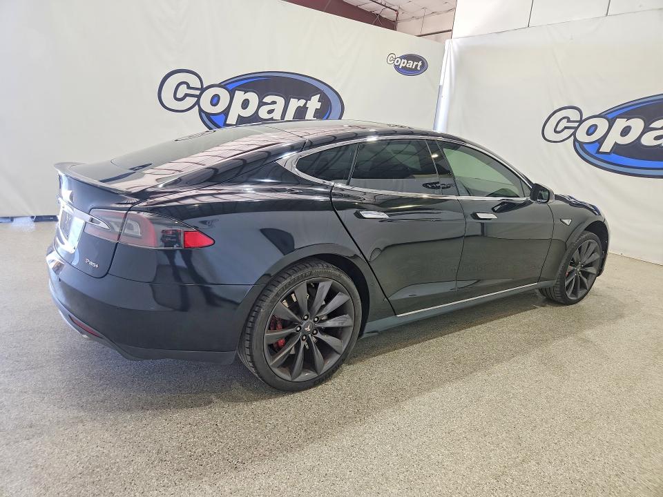 2014 Tesla Model S მანქანა იყიდება აუქციონზე, vin: 5YJSA1H19EFP45251, აუქციონის ნომერი: 62912266