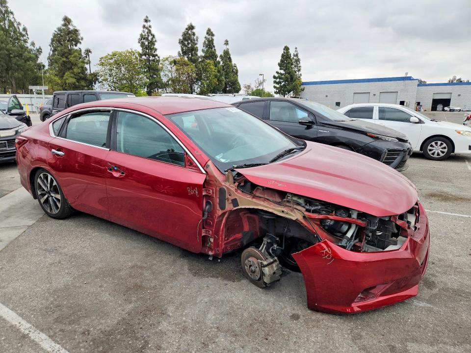 59183026 :رقم المزاد ، 1N4AL3APXHC494652 vin ، 2017 Nissan Altima مزاد بيع