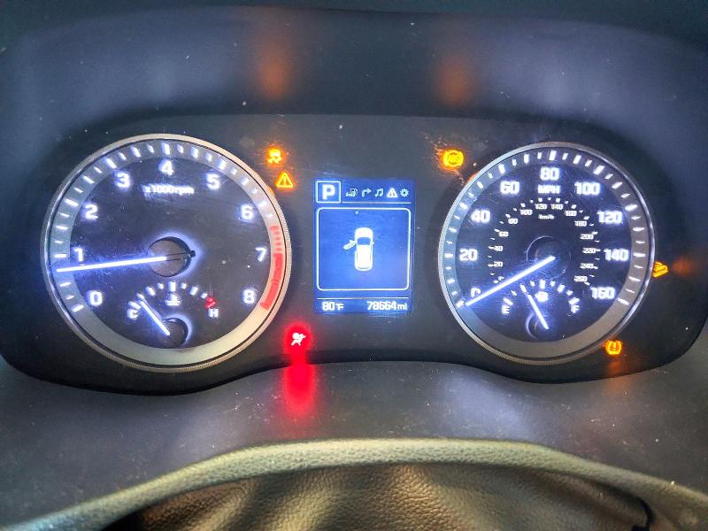 59816106 :رقم المزاد ، KM8J33A44HU493776 vin ، 2017 Hyundai Tucson مزاد بيع