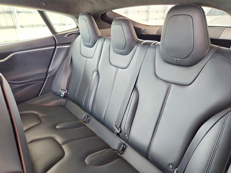 Продаж на аукціоні авто 2017 Tesla Model S, vin: 5YJSA1E19HF184686, номер лоту: 61179396