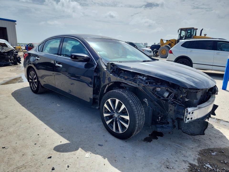 Продаж на аукціоні авто 2016 Nissan Altima, vin: 1N4AL3AP3GC117191, номер лоту: 61173726