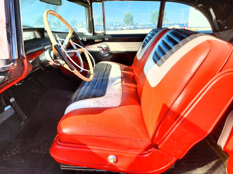 1957 Lincoln Premiere მანქანა იყიდება აუქციონზე, vin: 57WA34811XL, აუქციონის ნომერი: 61123426
