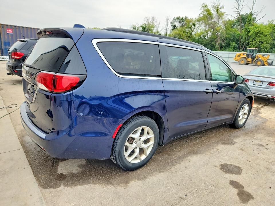 2017 Chrysler Pacifica მანქანა იყიდება აუქციონზე, vin: 2C4RC1BG8HR816955, აუქციონის ნომერი: 61414306