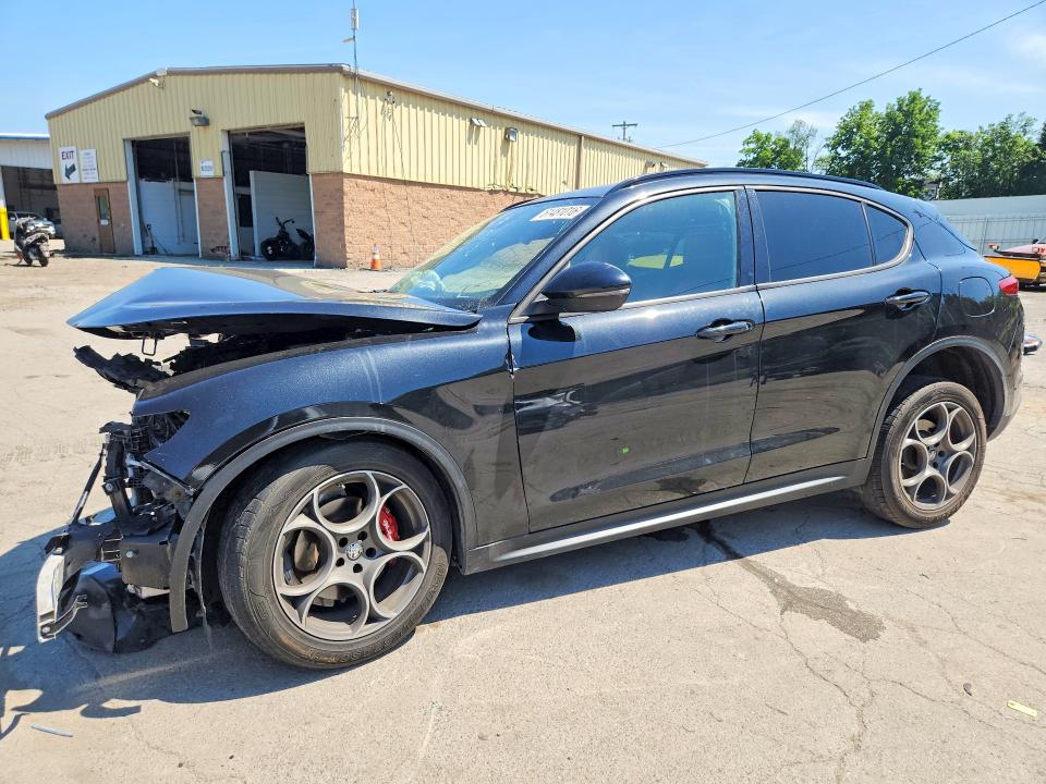 2022 Alfa Romeo Stelvio მანქანა იყიდება აუქციონზე, vin: ZASPAKANXN7D24726, აუქციონის ნომერი: 61481016