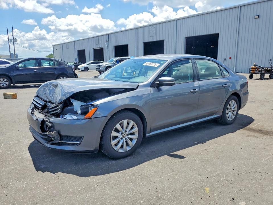 2013 Volkswagen Passat მანქანა იყიდება აუქციონზე, vin: 1VWAP7A38DC005658, აუქციონის ნომერი: 60469976