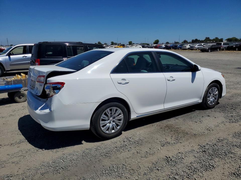 60241416 :رقم المزاد ، 4T4BF1FK2ER408538 vin ، 2014 Toyota Camry مزاد بيع