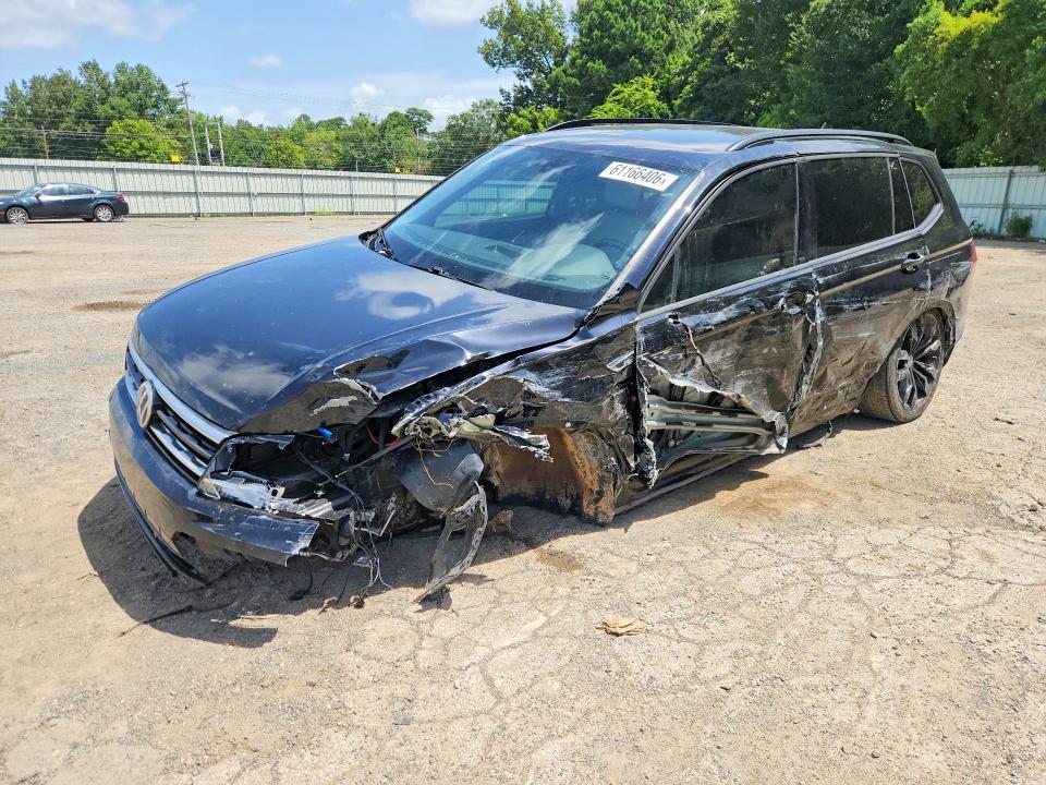 Продажа на аукционе авто 2021 Volkswagen Tiguan, vin: 3VV3B7AX8MM085475, номер лота: 61166406