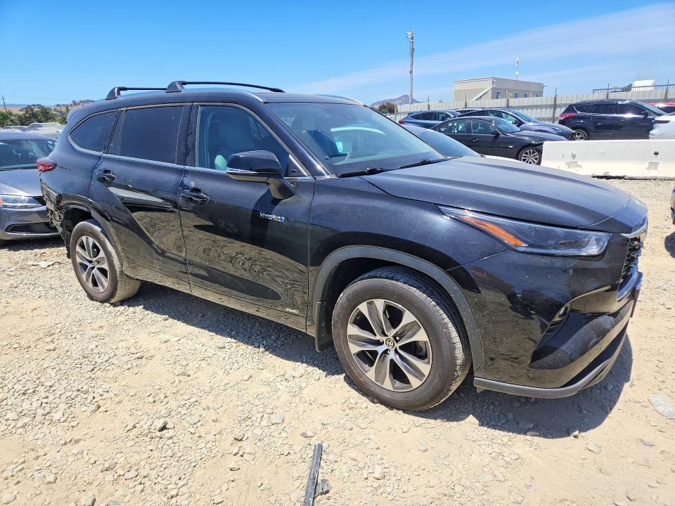 59669376 :رقم المزاد ، 5TDHBRCH8MS533574 vin ، 2021 Toyota Highlander مزاد بيع