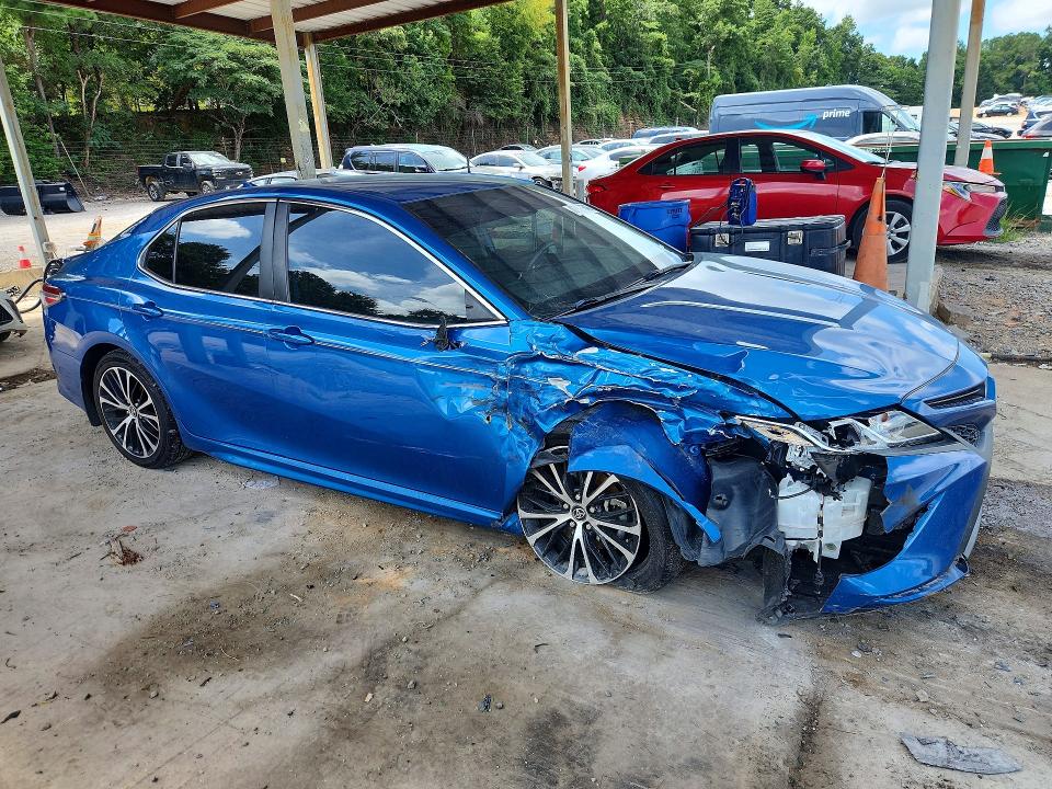 2020 Toyota Camry მანქანა იყიდება აუქციონზე, vin: 4T1G11AK9LU329774, აუქციონის ნომერი: 62157646