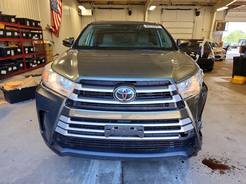 2019 Toyota Highlander მანქანა იყიდება აუქციონზე, vin: 5TDBZRFH6KS991849, აუქციონის ნომერი: 60254886