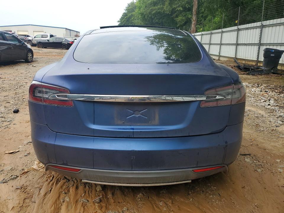 Продажа на аукционе авто 2015 Tesla Model S, vin: 5YJSA1H29FF098361, номер лота: 60857736