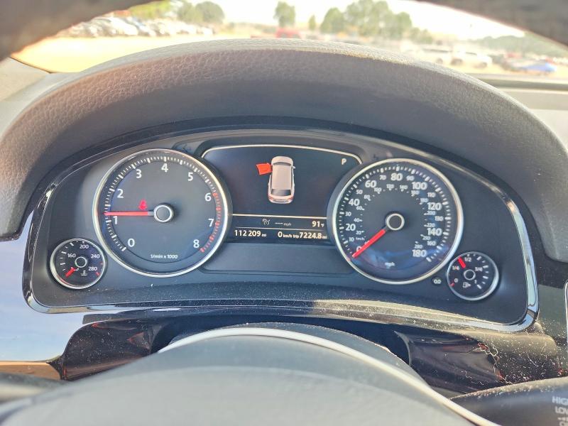 61713686 :رقم المزاد ، WVGRF7BP8HD004466 vin ، 2017 Volkswagen Tiguan مزاد بيع