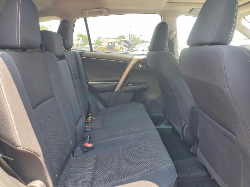 61013266 :رقم المزاد ، 2T3RFREV4JW782203 vin ، 2018 Toyota Rav4 مزاد بيع