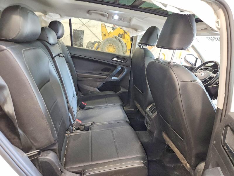 Продаж на аукціоні авто 2018 Volkswagen Tiguan, vin: 3VV2B7AX7JM151831, номер лоту: 58940726
