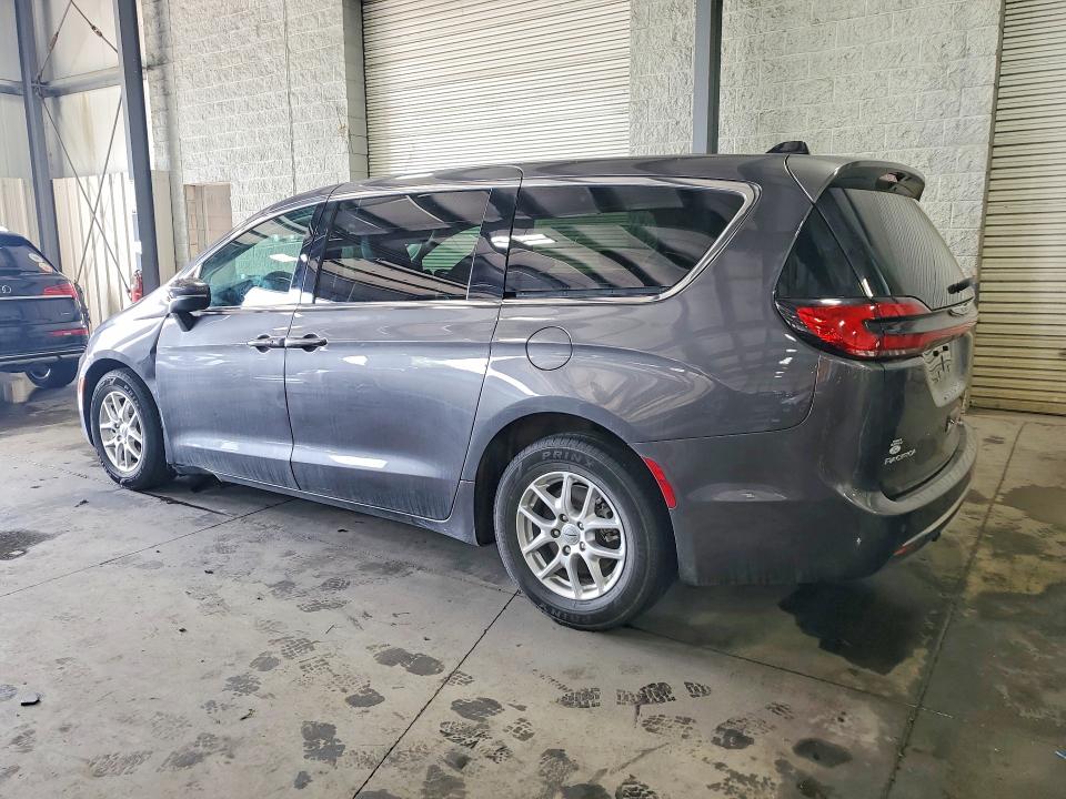 Продажа на аукционе авто 2023 Chrysler Pacifica, vin: 2C4RC1BG8PR533003, номер лота: 62862696