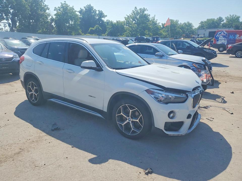 Продаж на аукціоні авто 2018 Bmw X1, vin: WBXHT3C31J5K21440, номер лоту: 77249415
