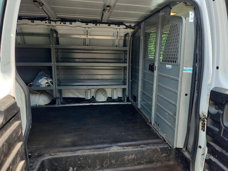 60425766 :رقم المزاد ، 1GCWGAFG8K1294289 vin ، 2019 Chevrolet Express G2500 مزاد بيع