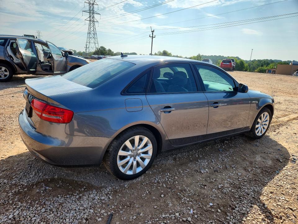 85618335 :رقم المزاد ، WAUAFAFL8EN030381 vin ، 2014 Audi A4 مزاد بيع