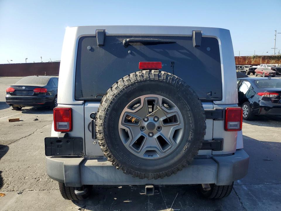 Продаж на аукціоні авто 2015 Jeep Wrangler Unlimited, vin: 1C4BJWFGXFL752423, номер лоту: 62910236