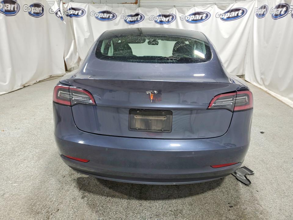 61541806 :رقم المزاد ، 5YJ3E1EA4NF369085 vin ، 2022 Tesla Model 3 مزاد بيع