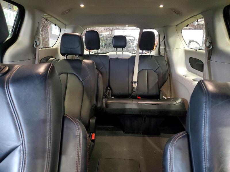 Продаж на аукціоні авто 2017 Chrysler Pacifica, vin: 2C4RC1BG8HR583692, номер лоту: 63364766
