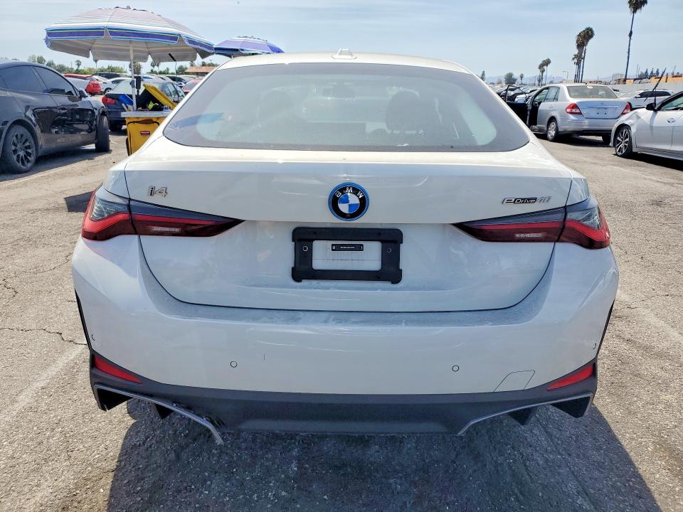 62237986 :رقم المزاد ، WBY23HD03SFU96046 vin ، 2025 Bmw I4 مزاد بيع