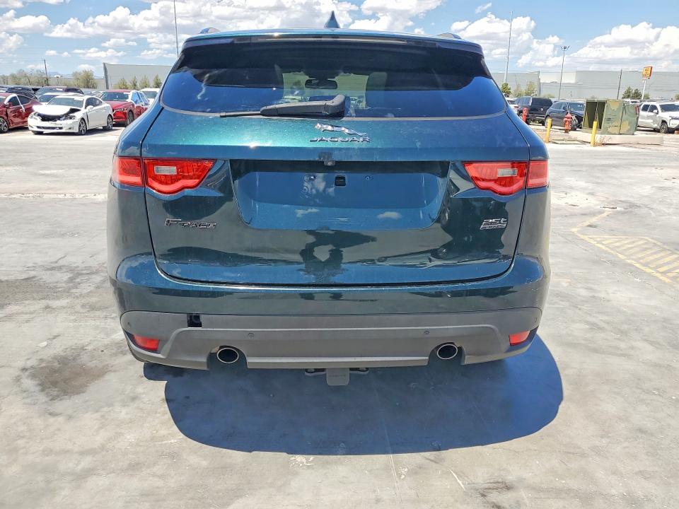 2018 Jaguar F-pace მანქანა იყიდება აუქციონზე, vin: SADCK2FX3JA256821, აუქციონის ნომერი: 61745336
