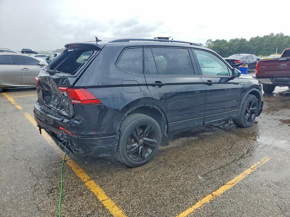 61380326 :رقم المزاد ، 3VVCB7AX4PM124521 vin ، 2023 Volkswagen Tiguan مزاد بيع