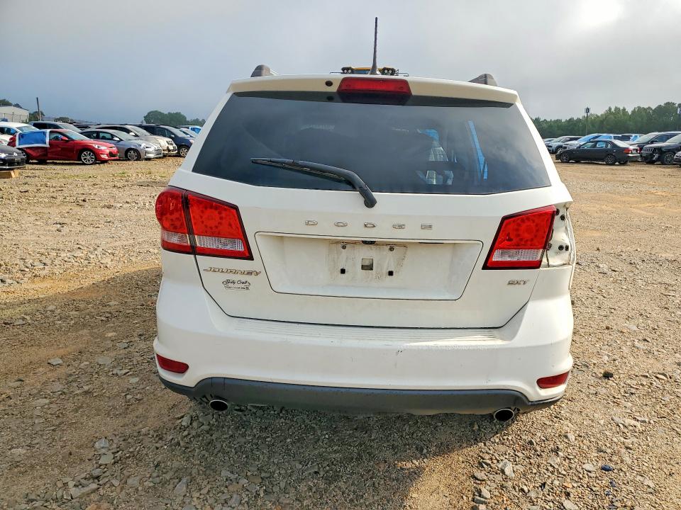 85792745 :رقم المزاد ، 3C4PDCBG1JT375933 vin ، 2018 Dodge Journey مزاد بيع