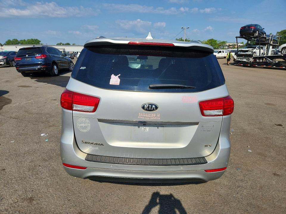 Продажа на аукционе авто 2018 Kia Sedona, vin: KNDMC5C12J6423414, номер лота: 59951466