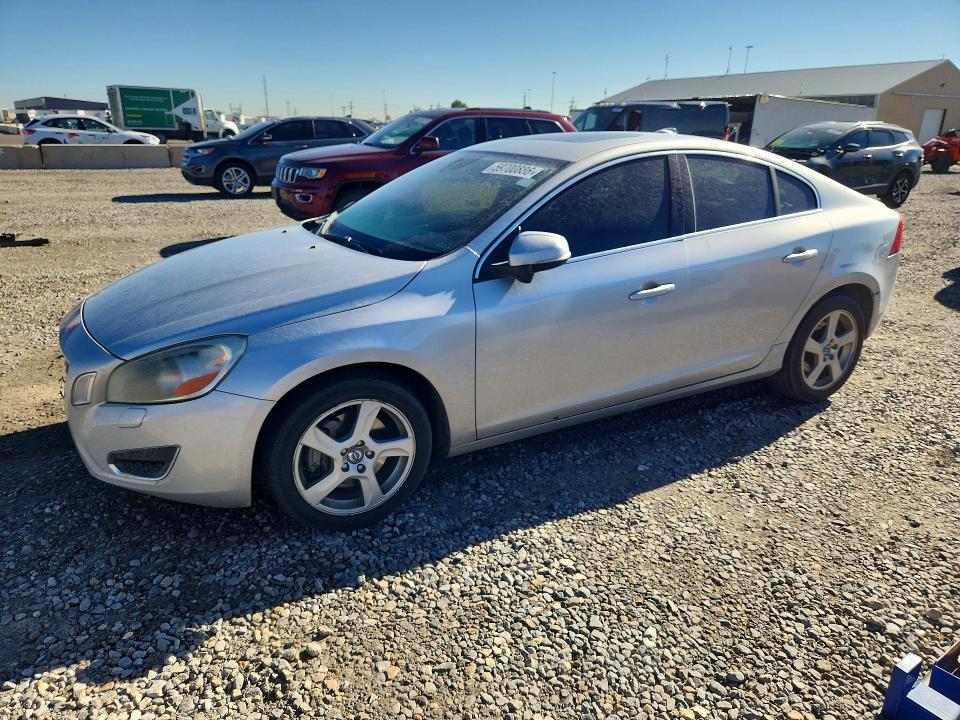 2012 Volvo S60 მანქანა იყიდება აუქციონზე, vin: YV1622FS9C2040895, აუქციონის ნომერი: 59700886