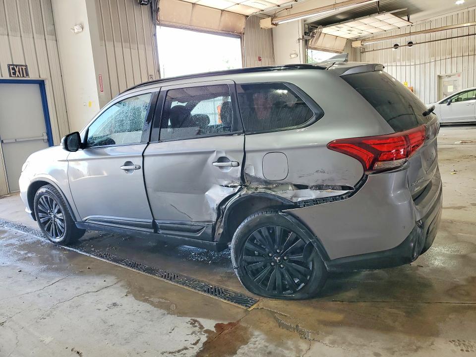 2020 Mitsubishi Outlander მანქანა იყიდება აუქციონზე, vin: JA4AZ3A32LZ015078, აუქციონის ნომერი: 62935306