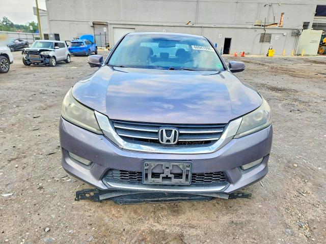 60947096 :رقم المزاد ، 1HGCR2F79FA126235 vin ، 2015 Honda Accord مزاد بيع