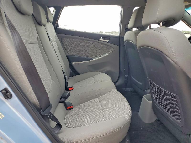61779116 :رقم المزاد ، KMHCT5AE8EU182585 vin ، 2014 Hyundai Accent مزاد بيع