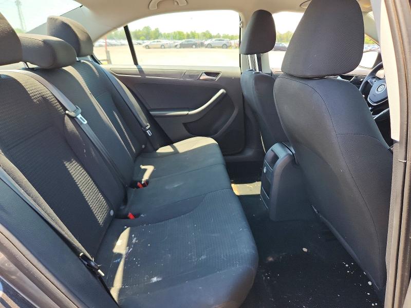 60391156 :رقم المزاد ، 3VW267AJ1GM388903 vin ، 2016 Volkswagen Jetta مزاد بيع