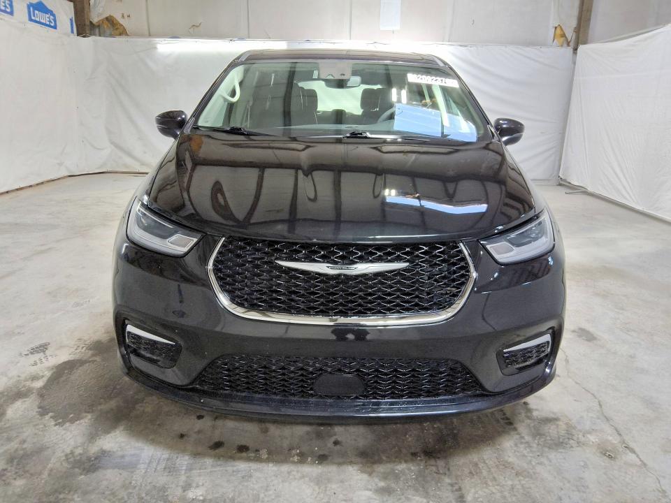 Продажа на аукционе авто 2023 Chrysler Pacifica, vin: 2C4RC3BG9PR554762, номер лота: 62092376