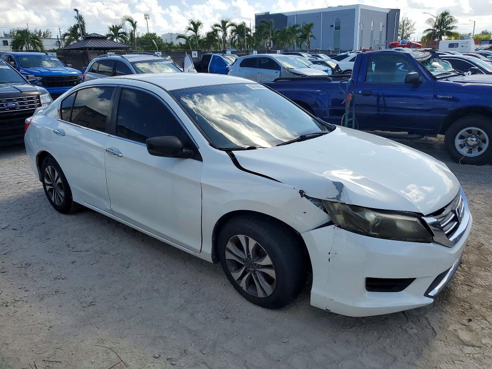 2015 Honda Accord მანქანა იყიდება აუქციონზე, vin: 1HGCR2F57FA239325, აუქციონის ნომერი: 62196066