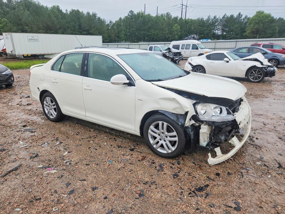 62161546 :رقم المزاد ، 3VWEF71K17M198184 vin ، 2007 Volkswagen Jetta مزاد بيع