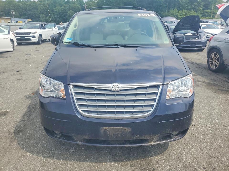 2010 Chrysler Town & Country მანქანა იყიდება აუქციონზე, vin: 2A4RR8DX9AR449231, აუქციონის ნომერი: 58175146